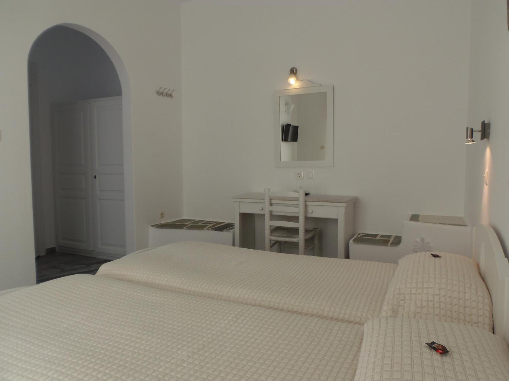 Hotel Manos Náousa Room photo